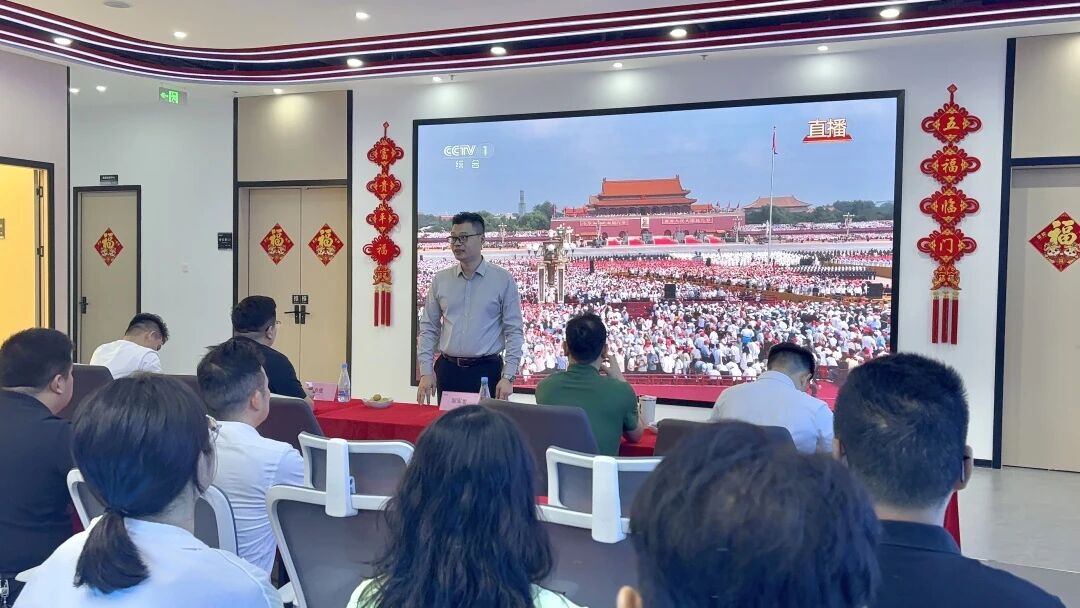 9.3从阅兵看中国智造底气！疯狂的猴子游戏网站以油品监测实力护航 “国之重器” 图5