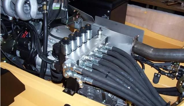 液压油液在线监测专家告诉你液压泵是如何工作的